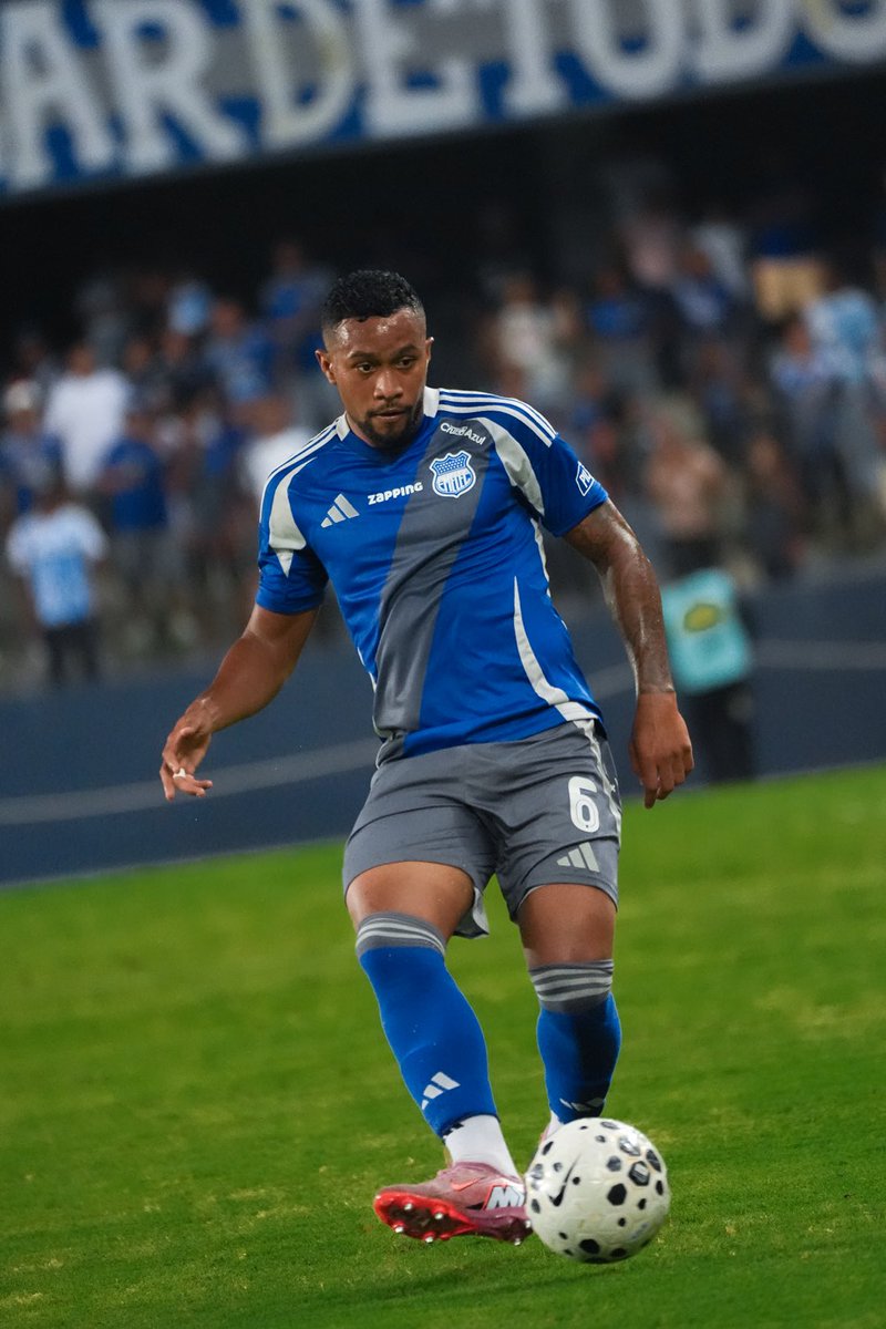 CSEmelec's tweet photo. 📸 💙 RESUMEN DEL 1T
¡𝐕𝐀𝐌𝐎𝐒 𝐄𝐌𝐄𝐋𝐄𝐂! 🇸🇴
#CSExCUE 0-0
#VolviendoASerEmelec #LigaEcuabet #MesDelEmelecismo https://t.co/AGoA9cT2GK