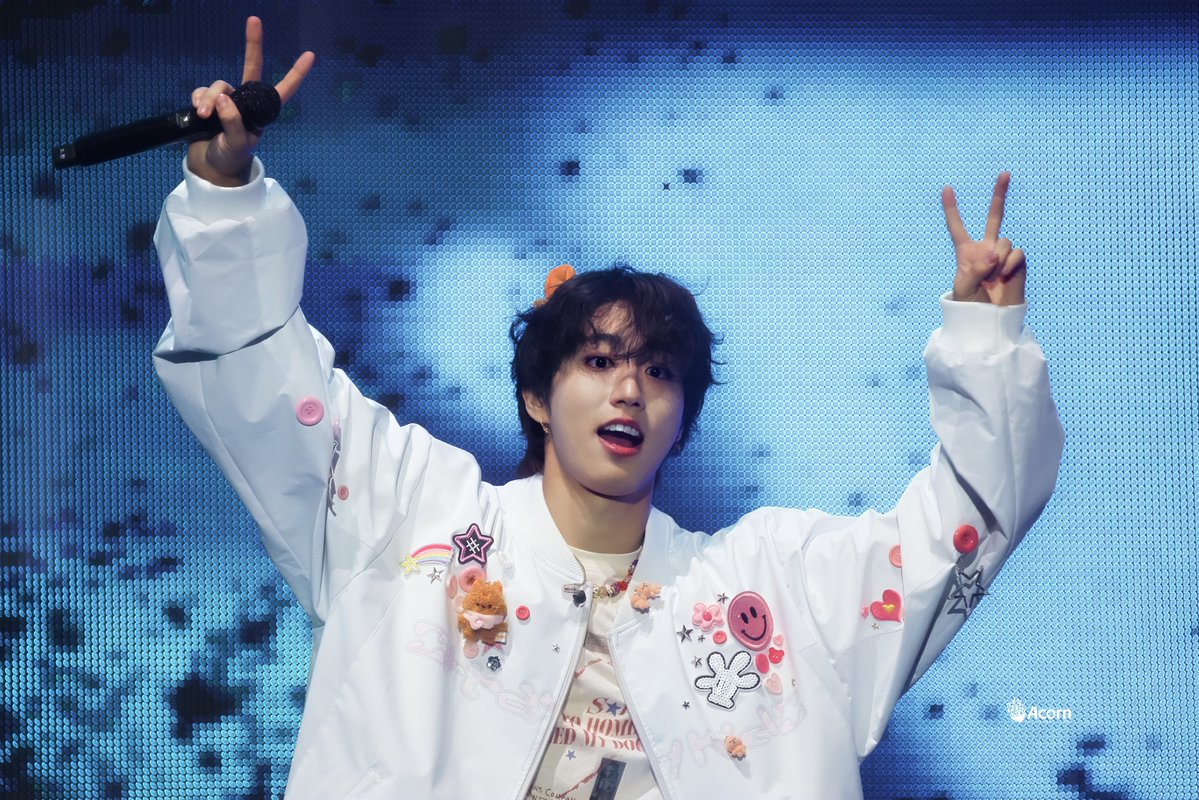 acorn🌰_0914 tweet media