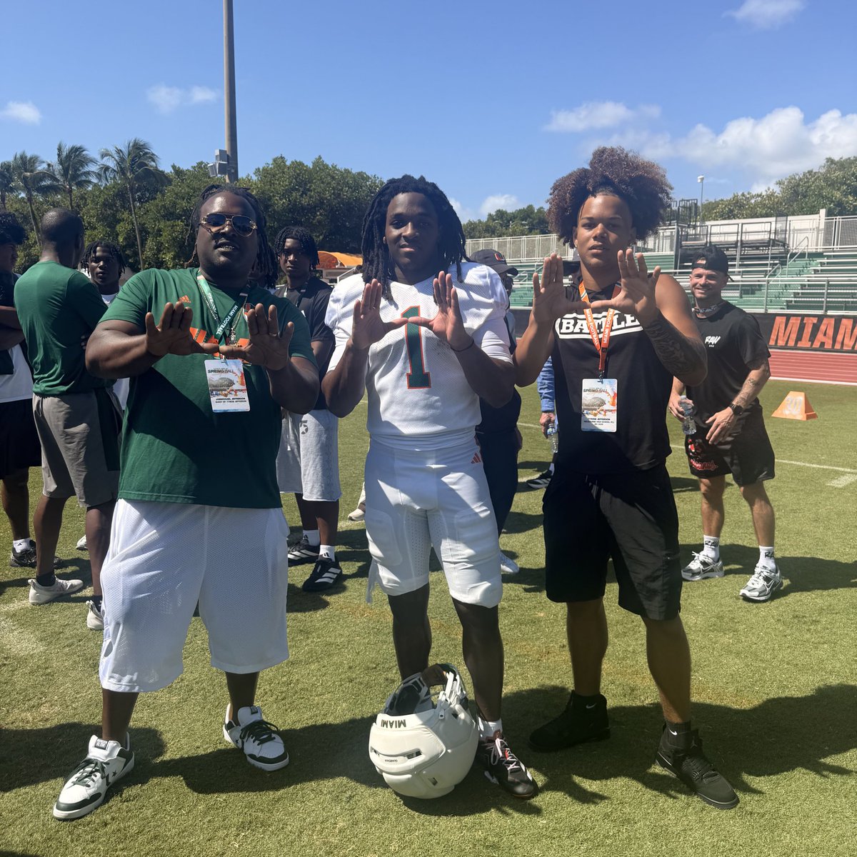 Tyrese20103's tweet photo. Had a great visit at the University of Miami! Can’t wait to get back 🙌🏽🔥 @TheCribSouthFLA @Coach_Upshaw @coach_cristobal 

@coachpannucci @DwaneRobinson4Q @coachbpalmer5 @MHSdogsfootball @247Sports @ChadSimmons_ @TomLoy247 @RealNews102 @adamgorney @CanesFootball @EJHollandOn3 https://t.co/tDQmnj35oJ