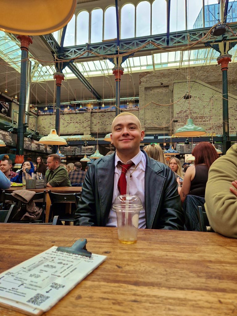 Austin^._.^ tweet media