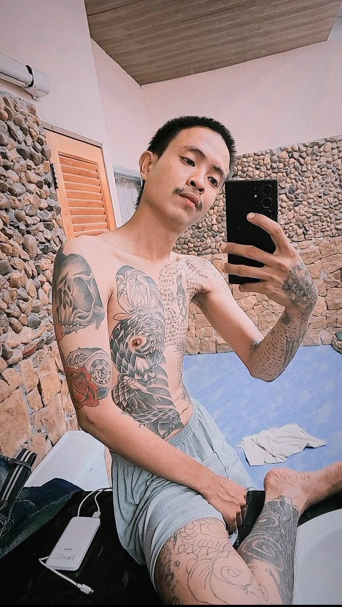 เเก้เหงาขอลา แก้ผ้าขอที tweet media