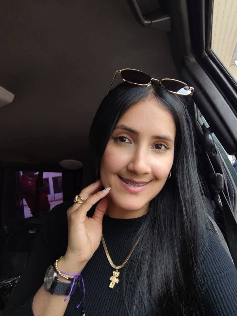 IsabelBastida15's tweet photo. Mi Morenita hermosa 💗
Ya son 24 Añitos 💕 https://t.co/TS3FNJc0Gs