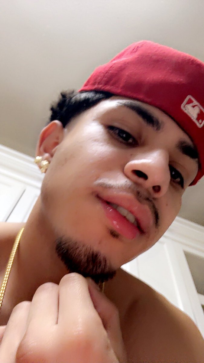 jackrdgx's tweet photo. @JackRdgz3 New acc.. add me up 😩❤️ https://t.co/0Utr9PAG5G