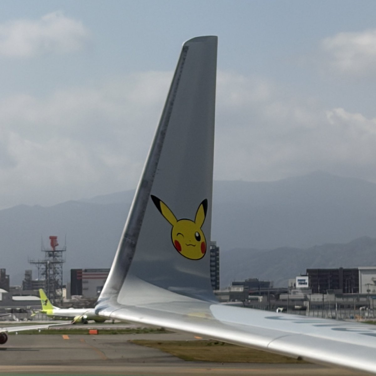 kyohmiz's tweet image. SKY BC006／B737-800(JA73NG“ピカチュウジェット BC2”)
FUK10:10[ #1 ]-HND11:55
#flightlog