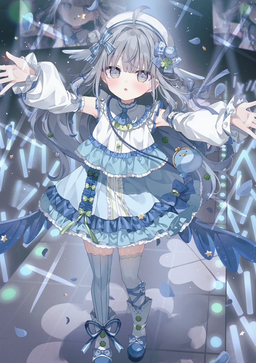 hoshi_u3's tweet photo. あらためて、百瑠璃せいらん様( @Momoruri_Seiran )の1st3DLIVE「百花星乱-Clover in Starlight-」のキービジュアルを描かせていただきました🍀

オリ曲『 青藍スターライト 』のMVにも使っていただいているのでどちらもよろしくお願いします！
MV：https://t.co/wKOEmJlyB9 https://t.co/2zxOscuhfS