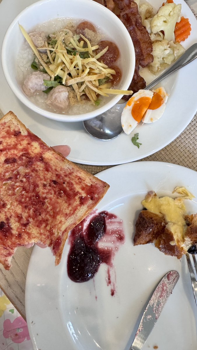 ྀི 𝚈𝚎𝚕𝚕𝚘𝚠กร๊าก✨ tweet media