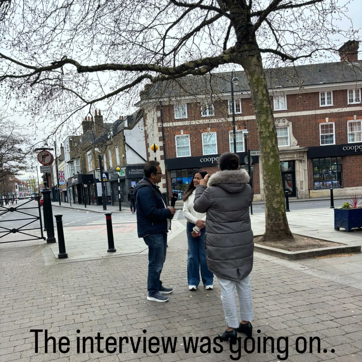 Geetasree5's tweet photo. Thanks to @RriturajSharma for taking my interview in London, UK during my short trip there.
To watch full click the link here
https://t.co/y71yr7YQlW
#pratidintime #pgischool #saveassamese #pragnews #assamese https://t.co/JNmrnFsZV4