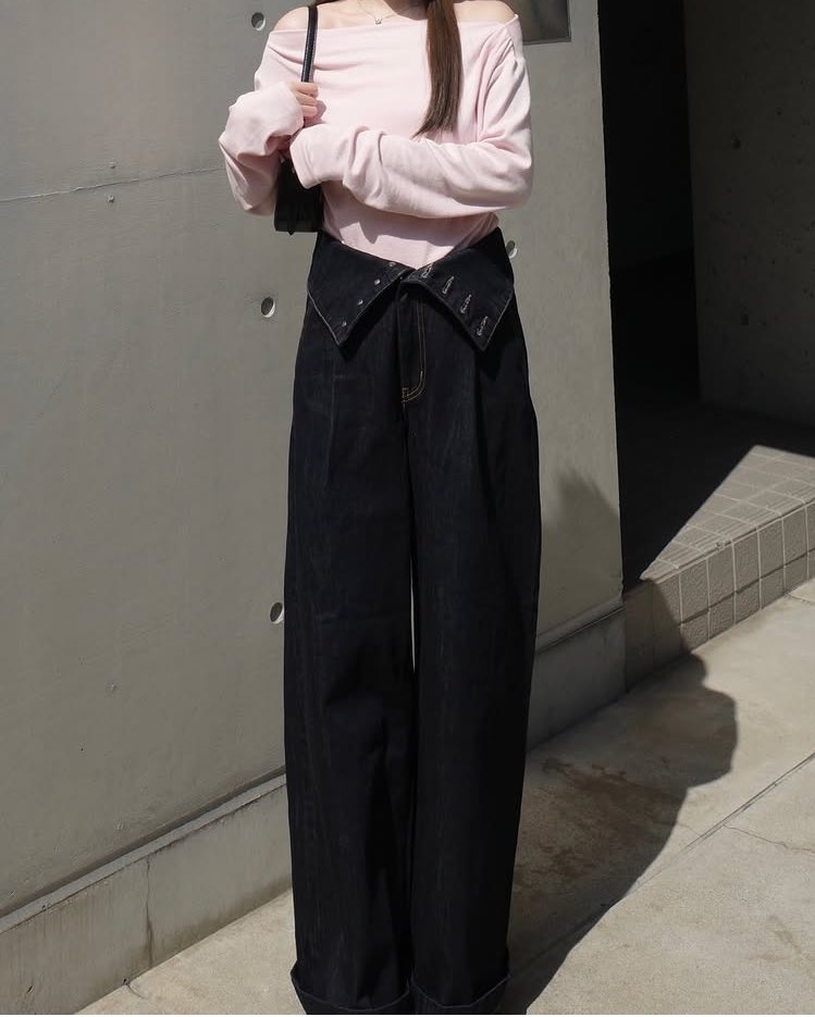 angel___1999's tweet photo. moussyのデニム、ハイウェストにもできるし折って履けるのも可愛すぎ。 https://t.co/0KzRbtYWCE