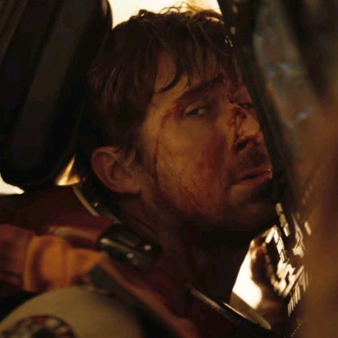 ronnie (is dating leon s. kennedy) #filmtwt tweet media