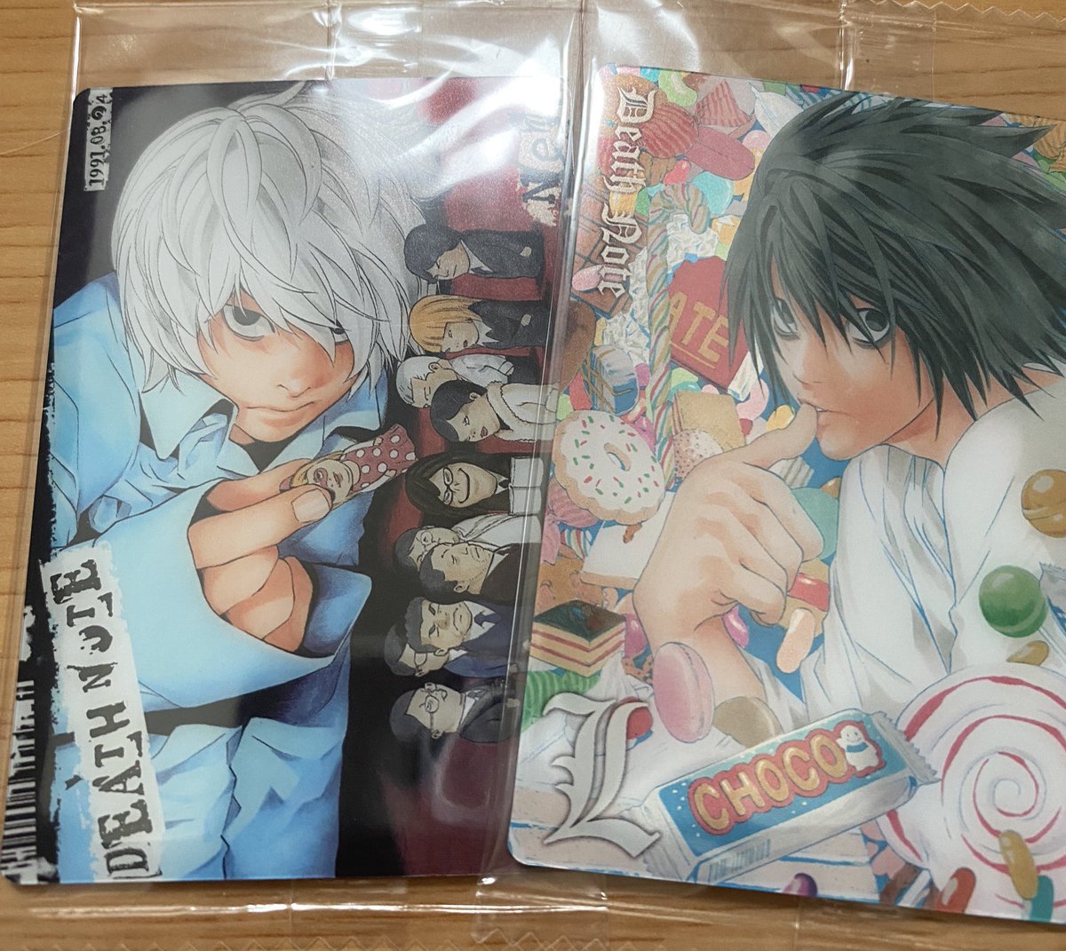 k42wKKihKBGTvXv's tweet image. このニアとLの書き下ろしカード最高すぎます！！

#DEATH NOTE #デスノート