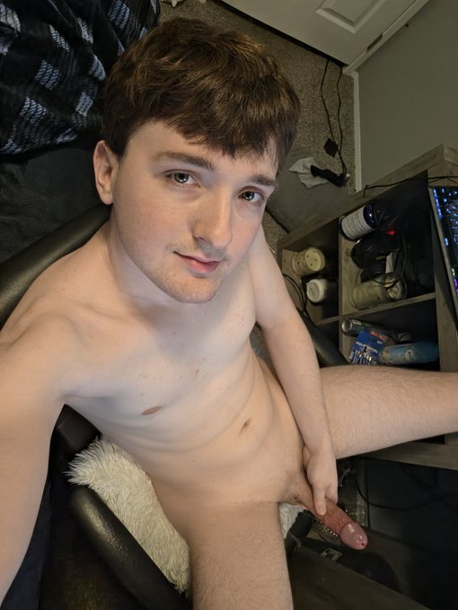Xtylercam69 - Hey guys I'm now live on https://t.co/AkAAtfNnkU https://t.co/EFTZzqCE14