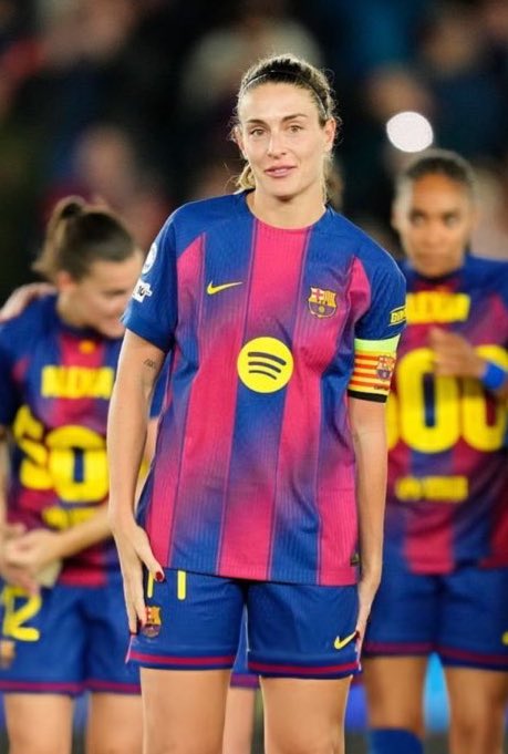 nika 🪻☁️ tweet media