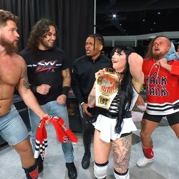 Tatum Paxley Celebrates!! 🖤

#StandandDeliver