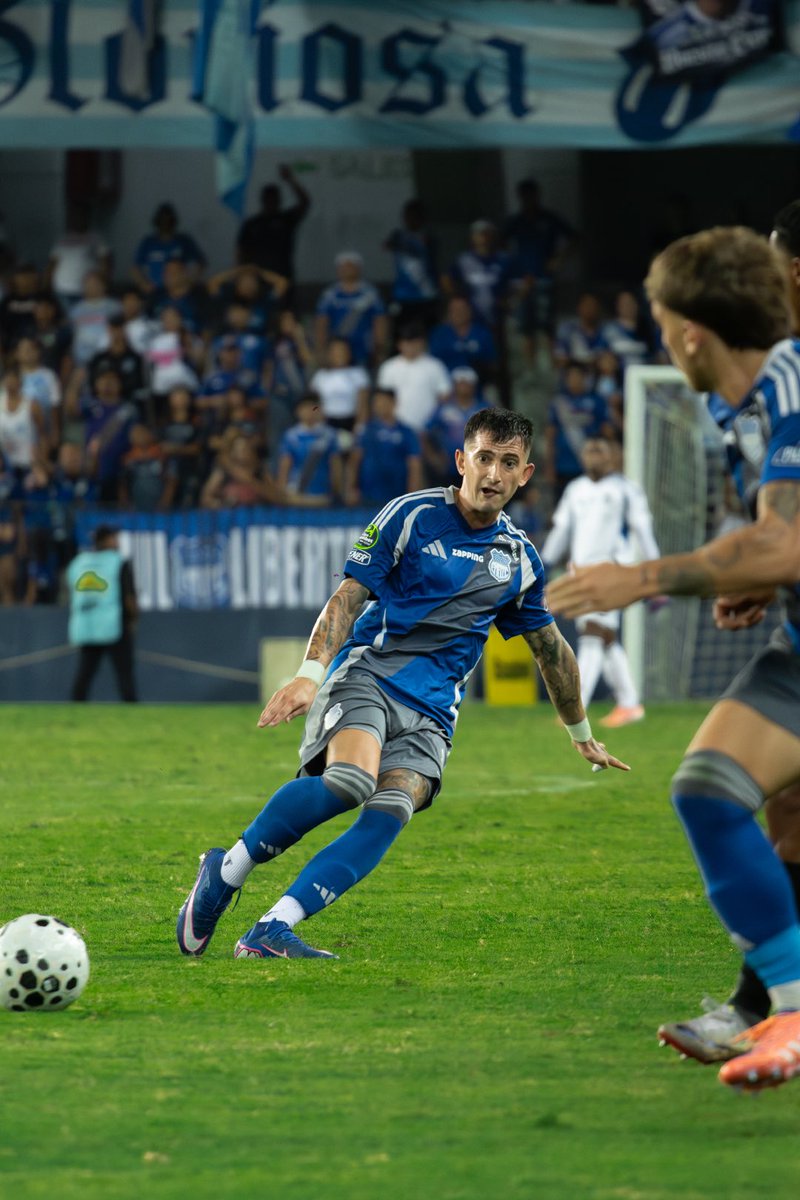 CSEmelec's tweet photo. ⌚️ 60’ | 2T
💡⚡ ¡SEGUIMOS ALENTANDO!
#CSExCUE 0-0
#VolviendoASerEmelec #LigaEcuabet #MesDelEmelecismo https://t.co/LSkyMbEXyQ