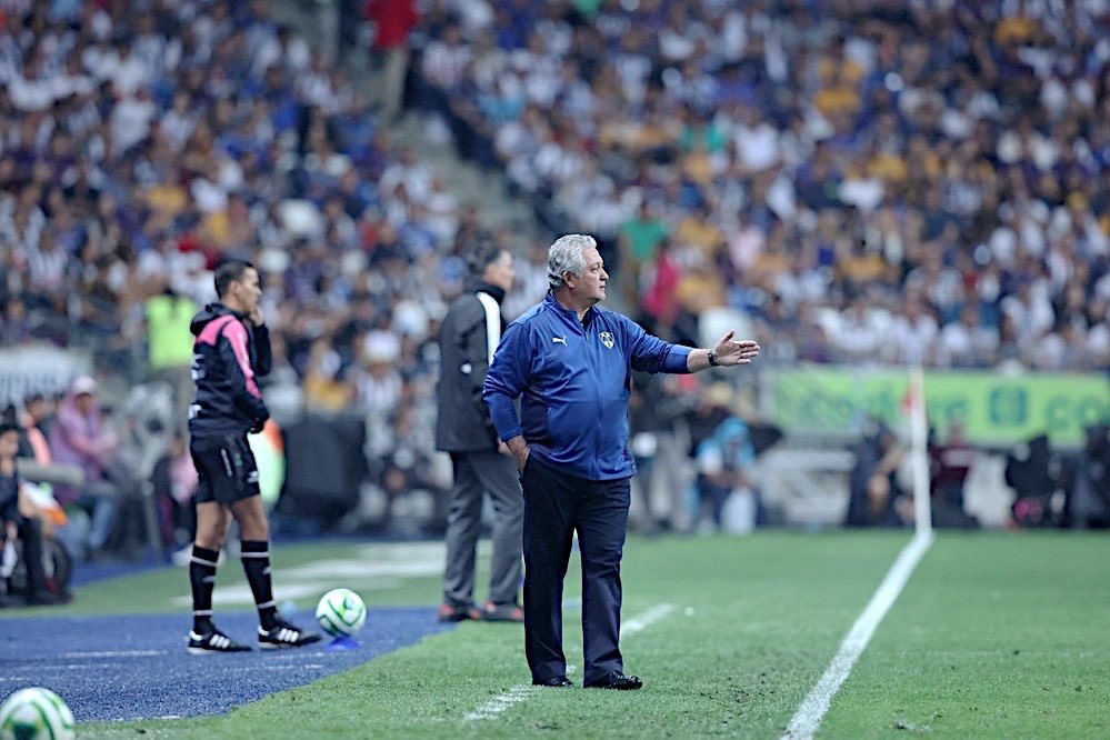 Charlie P tweet media