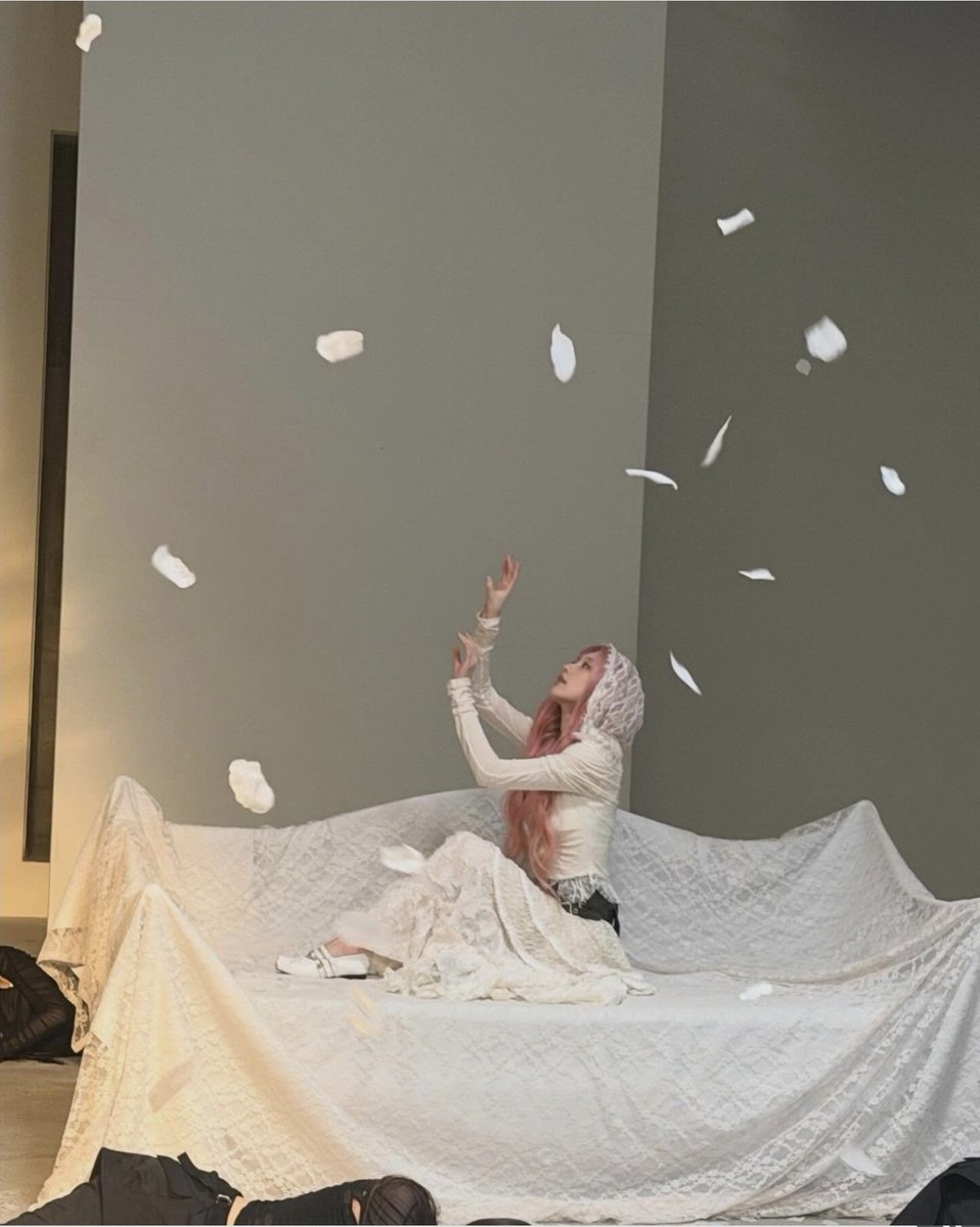 포렝이 tweet media