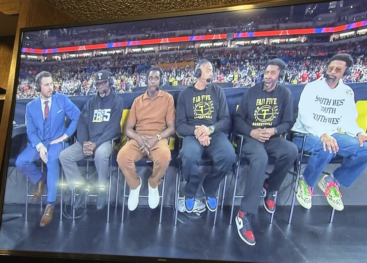 JasonSylling's tweet photo. Who’d you lose to fab 5? 
#DukeNation https://t.co/sMgwyjYBP4