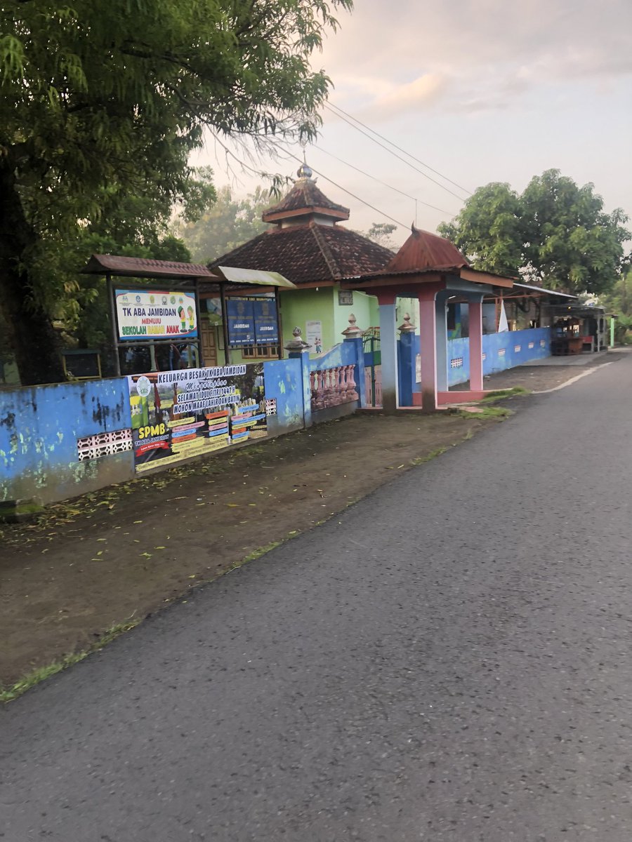 Fajar Junaedi 🍉 tweet media