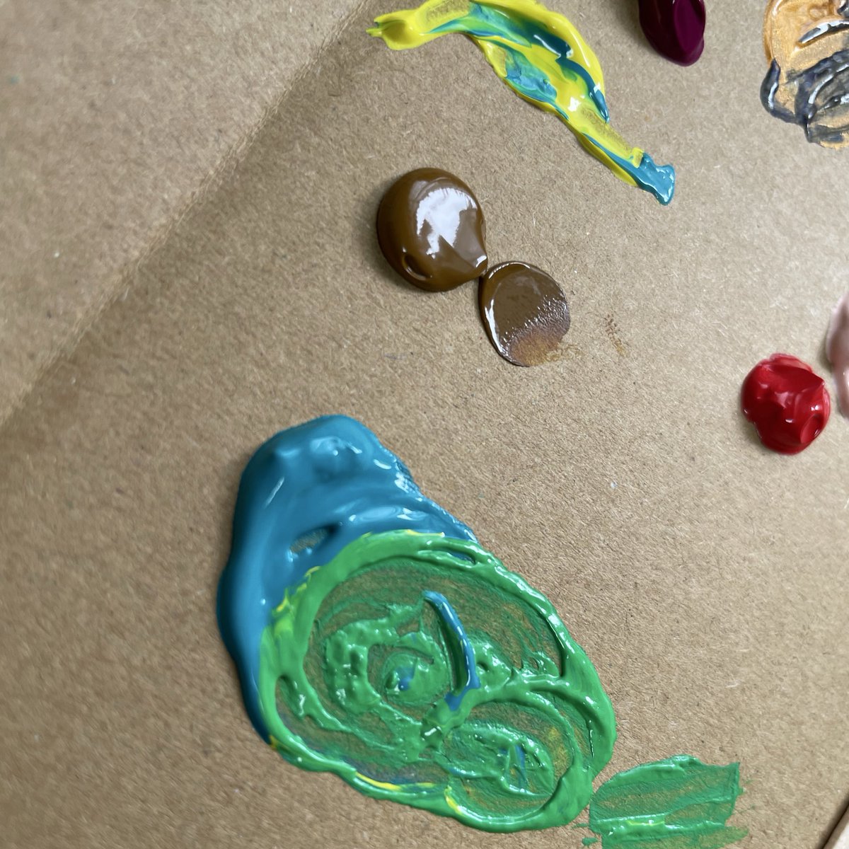 色を混ぜる遊びで時間が溶ける🫠
