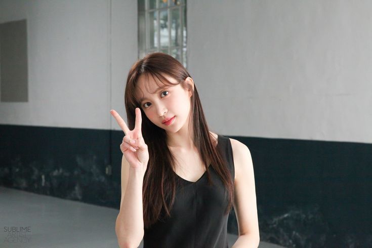 𝐒𝐌𝐔𝐓 𝐁𝐀𝐒𝐄 — Vint ⋮ tweet media