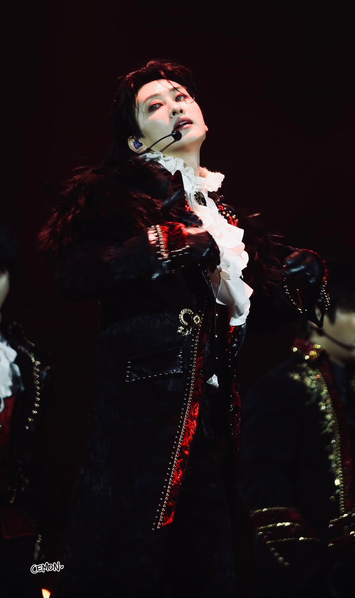 byu 𖤓☾⋆˙⟡ tweet media