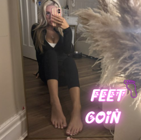 Feet tweet media