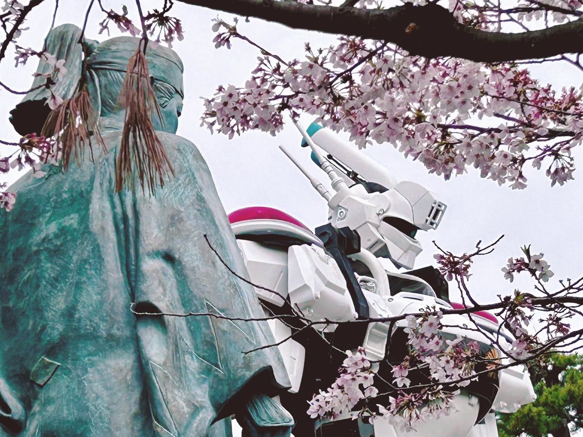 コムロ tweet media