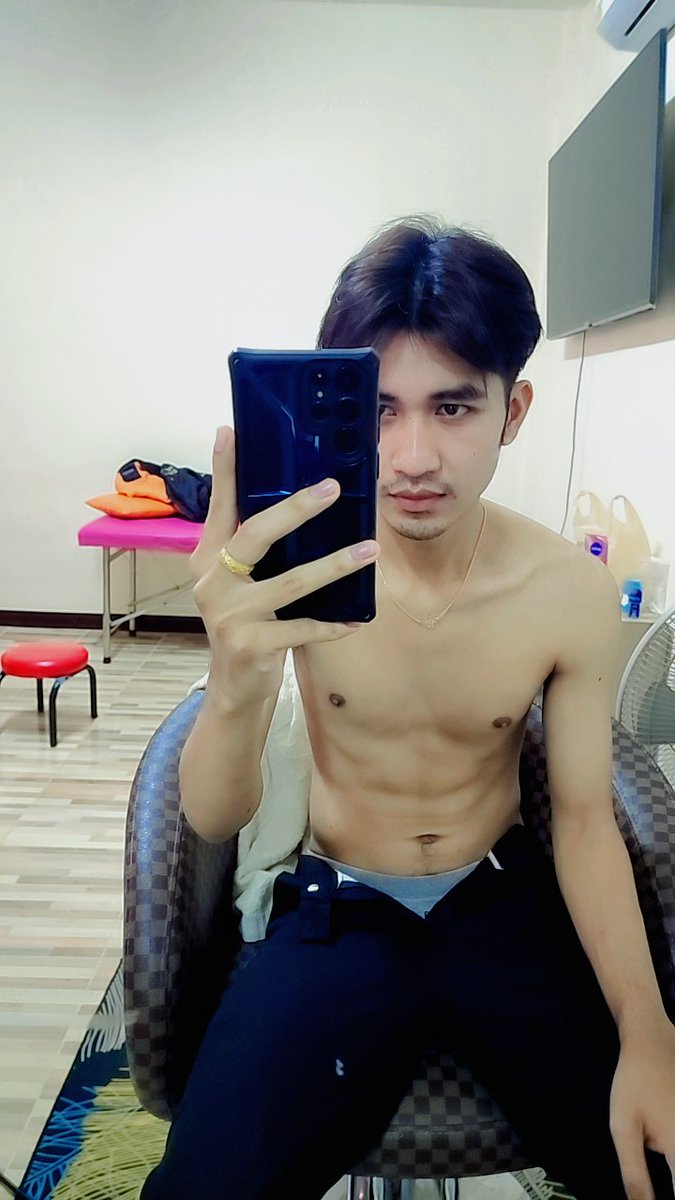 James yossagon tweet media