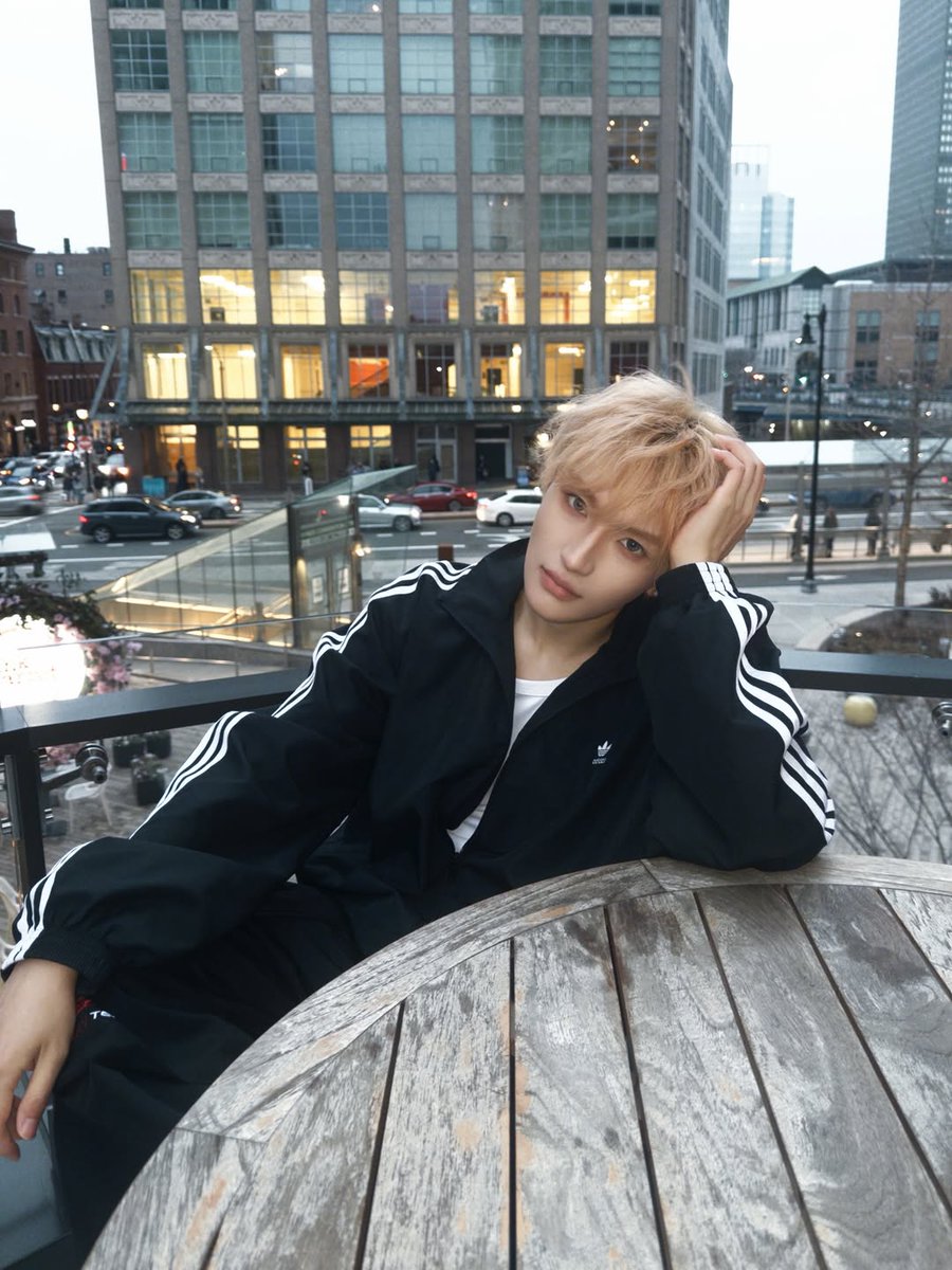 znam1over's tweet photo. #남친짤의권위자 https://t.co/DPLzY4HC2o