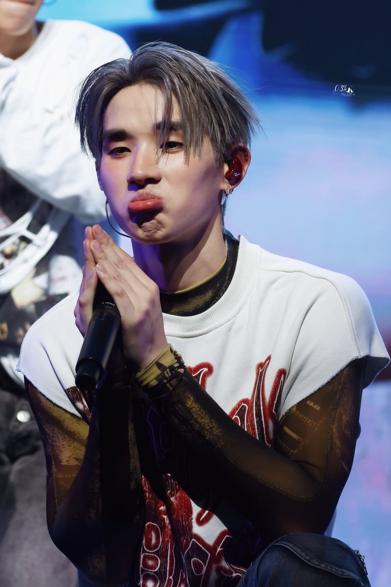 𝟎𝟑%♡ tweet media