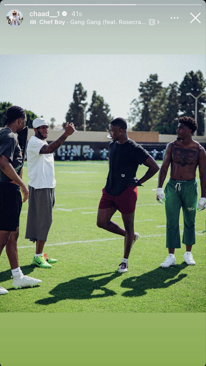 Deuce_Redzone tweet media