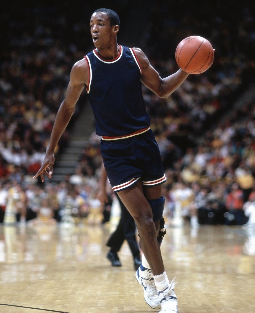 FB_Helmet_Guy tweet media