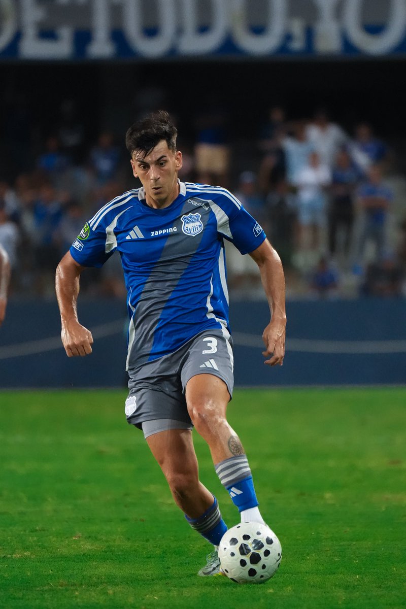 CSEmelec's tweet photo. ⌚️ 75’ | 2T
⚡🇸🇴 ¡VAMOS CON TODO!
#CSExCUE 0-0
#VolviendoASerEmelec #LigaEcuabet #MesDelEmelecismo https://t.co/c1NUi3wjXW