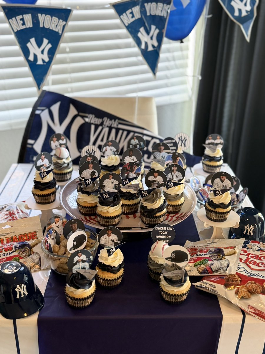 Gina the 2nd tweet media