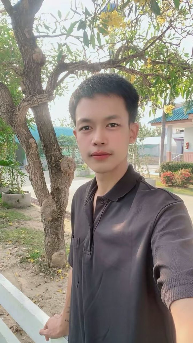 มองทางไหนก็มีแต่เทอ tweet media