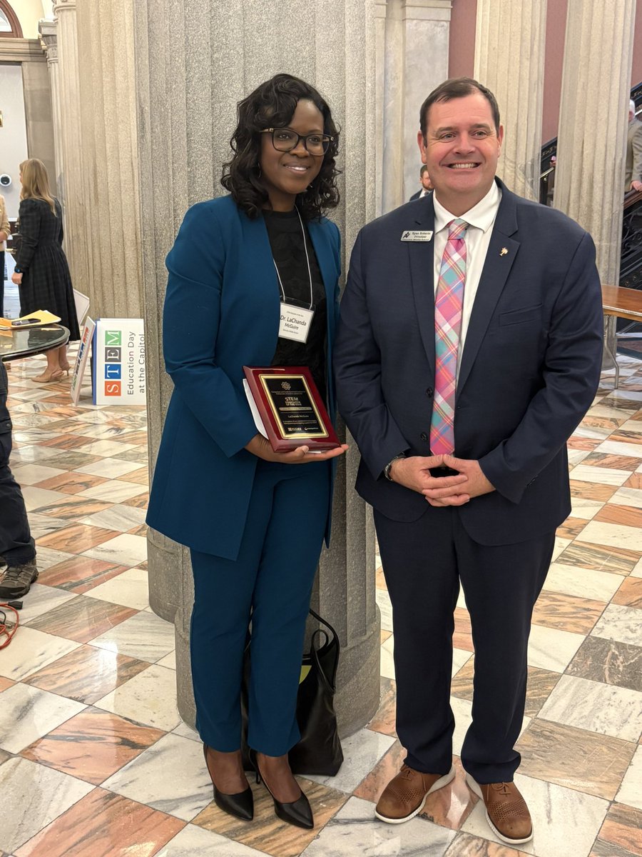 FCHSAP's tweet photo. Congratulations to my very “1st partner in crime”(my baby sister), Dr. LaChanda McGuire, on being a SC STEM Teacher of the Year Finalist!🔬👩🏽‍⚕️🥼🔬🧬 https://t.co/OOaalN3wmg