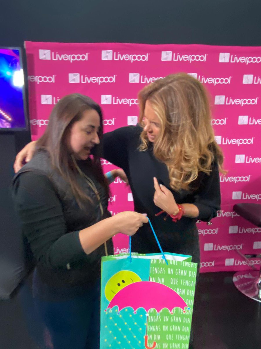 La katthy gomez tweet media