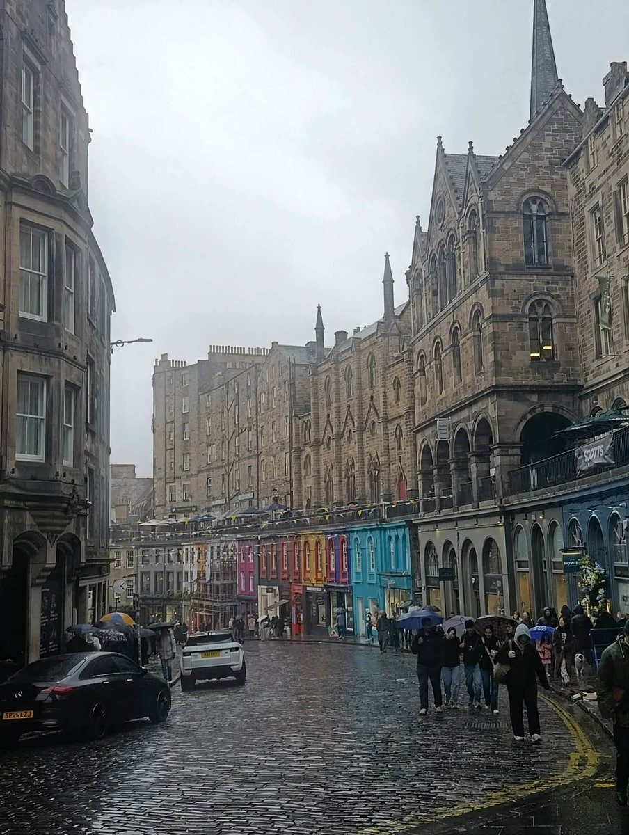 MariaKostis97 tweet media