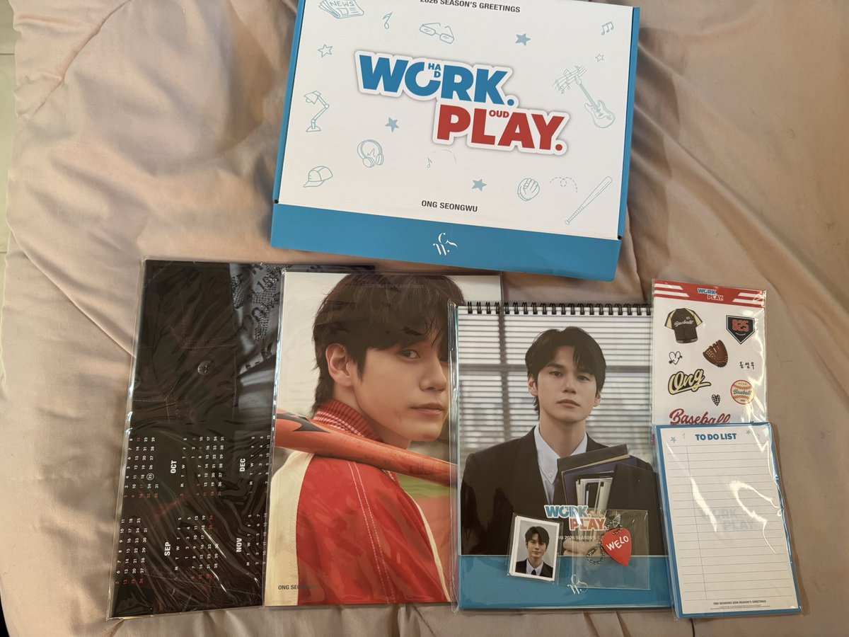ongongday's tweet photo. พร้อมส่ง season’s greetings 2026 ongseongwu  1300 รวมส่ง ผ่อนได้2รอบ สนใจทัก DM 
#ตลาดนัดwelo #ตลาดนัดONGSEONGWU
#ตลาดนัดองซองอู #ตลาดนัดวีโร #ตลาดนัดwelo #องซองอู #ONGSEONGWU #옹성우 https://t.co/xA7oE0ZIFE
