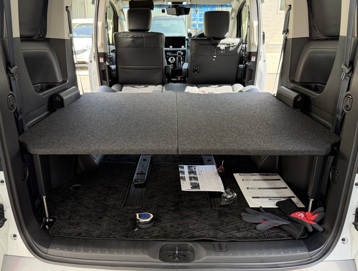 jin7407outdoors's tweet image. それっぽくなってきました🛌

#デリカD5 #中期 #Chamonix 
#車中泊 #MGRベッドキット