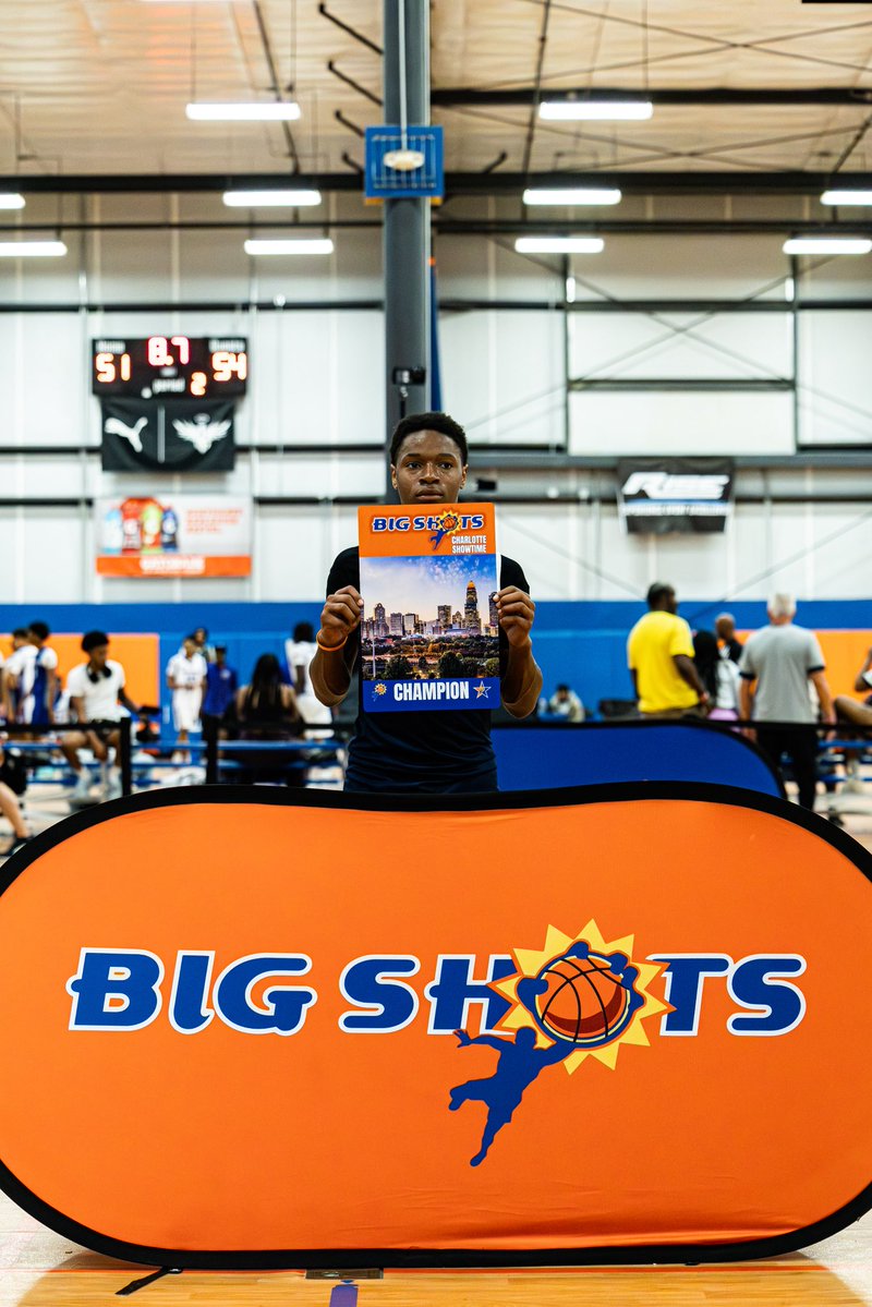 BIG SH🏀TS tweet media