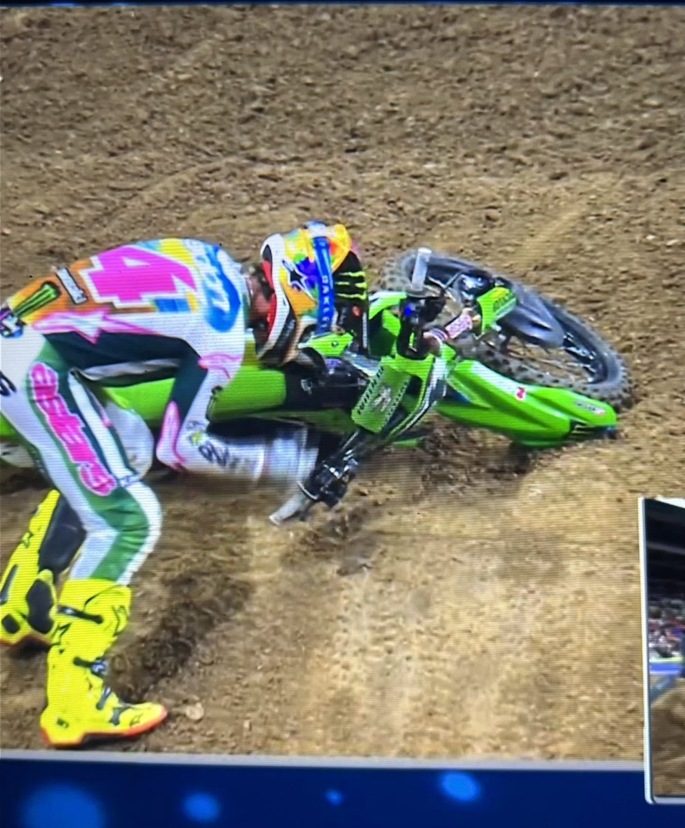 H-BOMB 🚀 tweet media