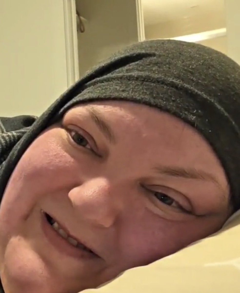 Ten Kay Dee tweet media