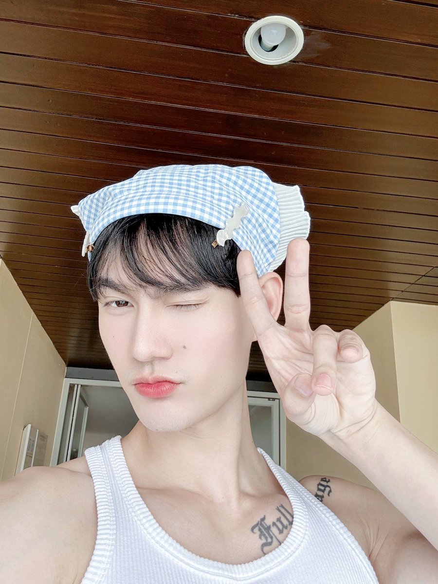 𝐦𝐞𝐠𝐢 🍅 — tweet media