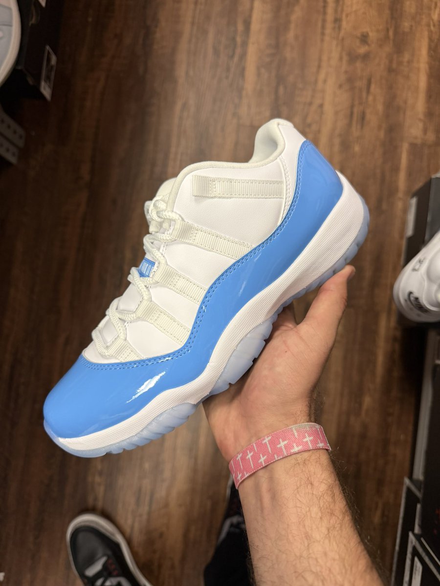 SportShoe Store tweet media