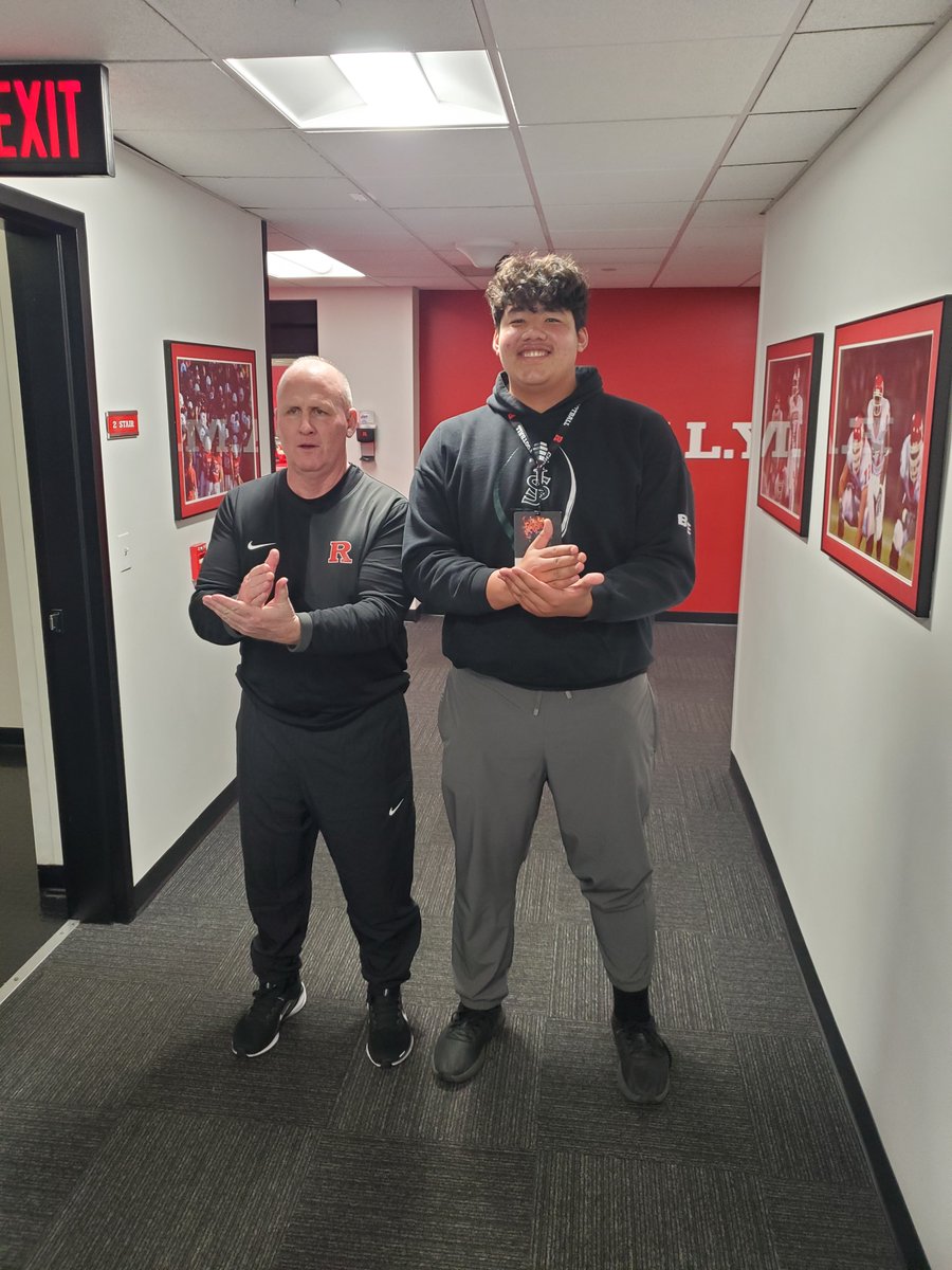 Titan Larkin tweet media