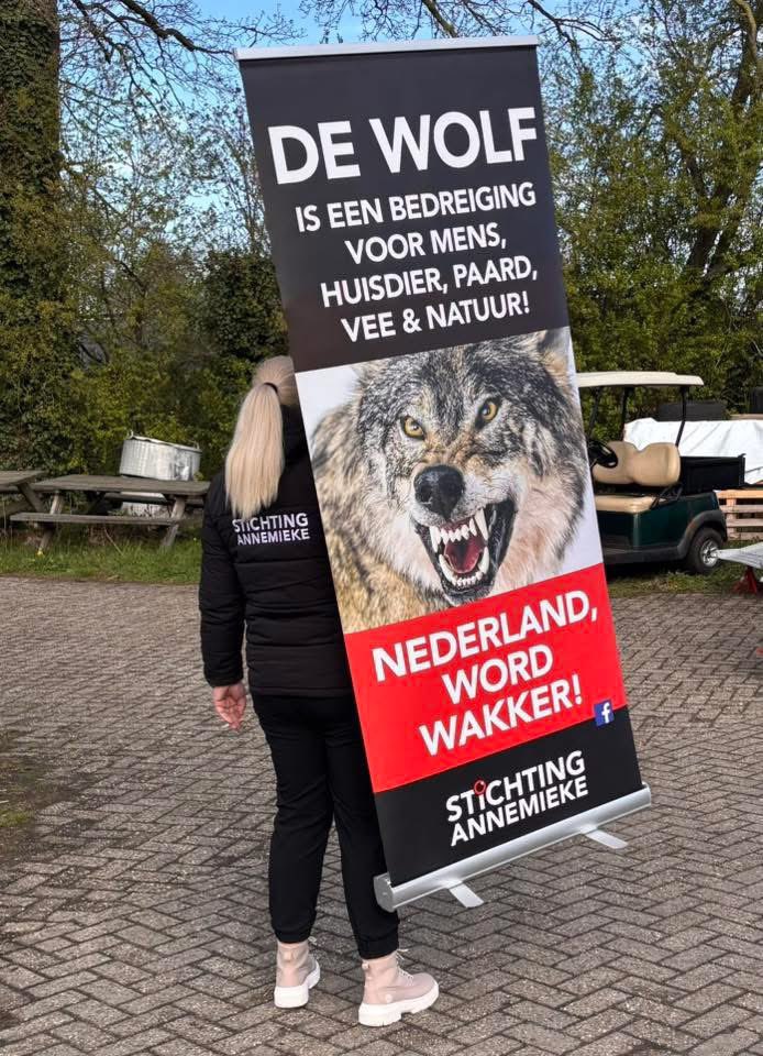 Annemieke van Straaten / Stichting Annemieke tweet media