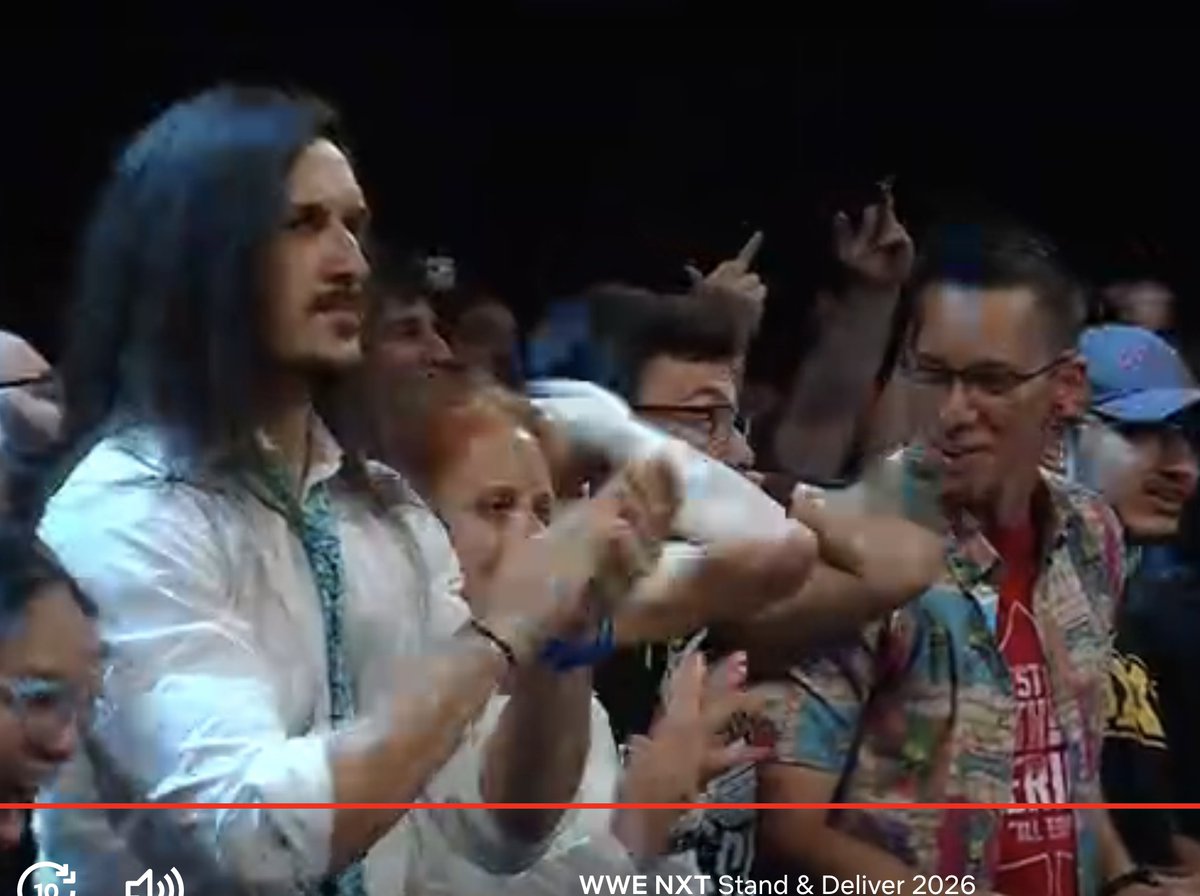 ITRWrestling_'s tweet image. Fans are going NUTS over this!!!!!

Full story: itrwrestling.com/news/wwe-nxt-s…
#WWE #NXT