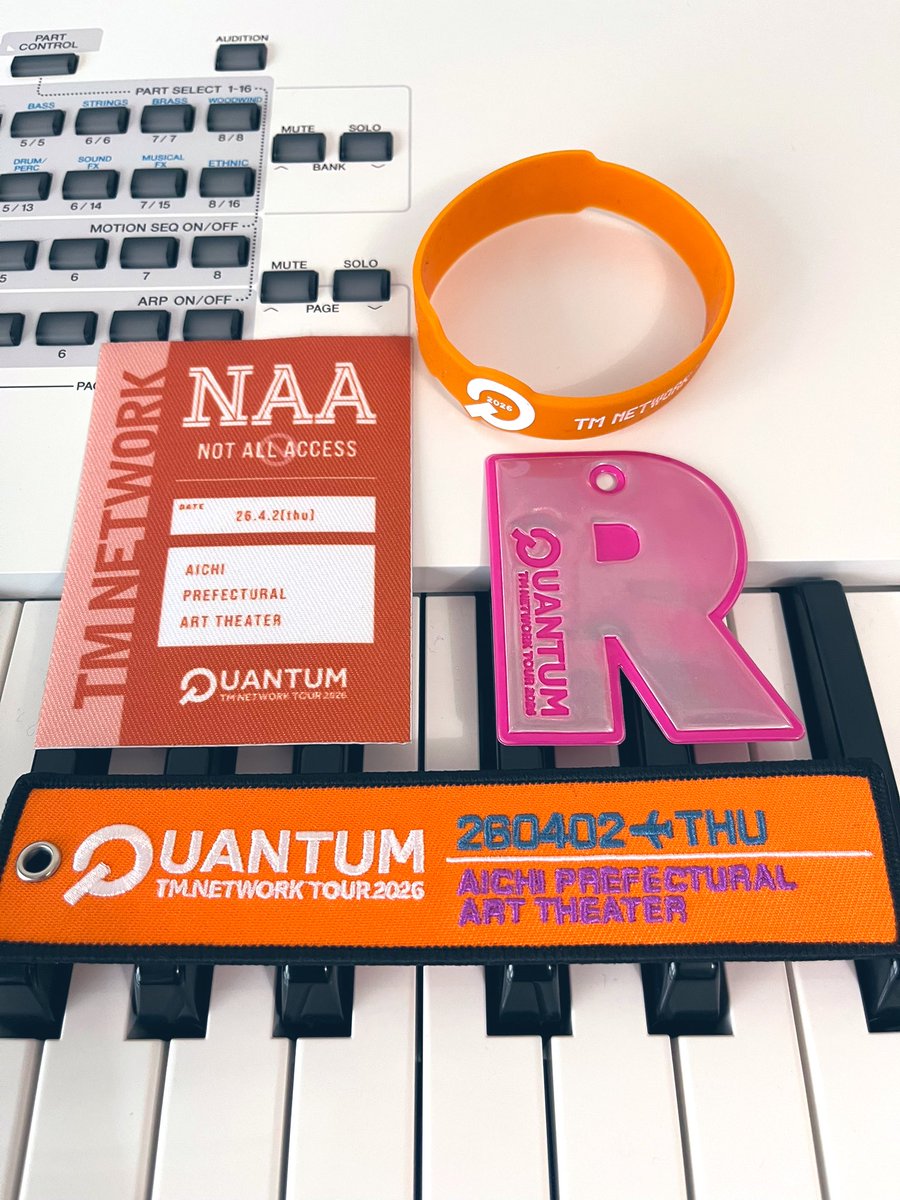 miki_sts's tweet image. マグネットライトを受け取りました😊
ホール公演が終わって次はアリーナ公演✨

#TMNETWORK
#QUANTUM
#FANKS