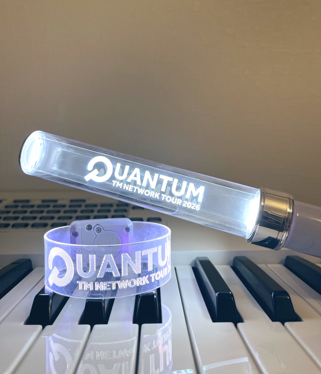 miki_sts's tweet image. マグネットライトを受け取りました😊
ホール公演が終わって次はアリーナ公演✨

#TMNETWORK
#QUANTUM
#FANKS